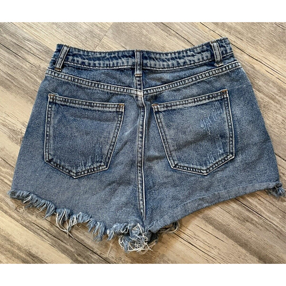 SIGNATURE 8 Distressed Jean Shorts Junior Size Medium Destroyed Cut Offs - Picture 5 of 7